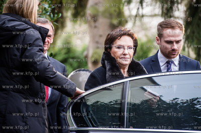 Gdansk. Premier RP Ewa Kopacz z wizyta w domu Lecha...