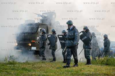 Gdansk. Teren przy Sali BHP. Obchody jubileuszu 15-lecia...