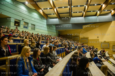 Uniwersytet Gdanski. Wydzial Prawa i Administracji....