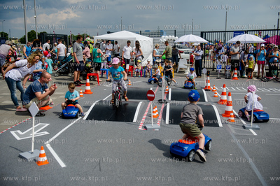 Gdansk. Teren przy Stadione Energa. Festyn Rodzinny...