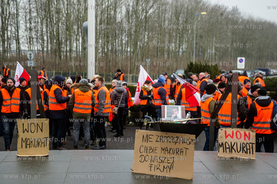 Gdańsk. Protest pracowników Spółki Lotos Kolej,...