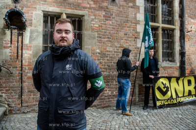 Gdańsk. Długi Targ. Pikieta przeciwko wschodniej...