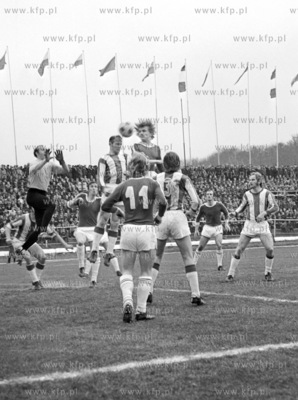 Mecz Lechii Gdansk. 8.04.1973 3kwiecien72z_kosycarz_p29...