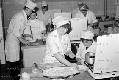 W Liceum Hotelarskim w Gdyni odbyly sie warszaty dla...