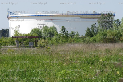 ul. Zakow, Gdansk Gorki Zachodnie. Zbiorniki paliwa...