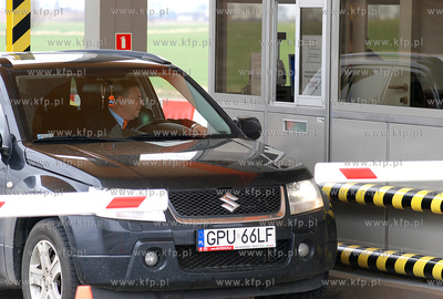 Jerzy Wludzik - wojt Kosakowa, na punkcie obslugi oplat...