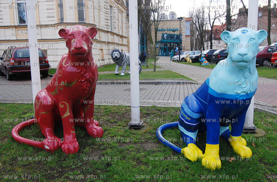 Siedziba Radia Gdansk w obstawie kolorowych Gdanskich...