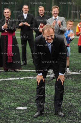 Garczyn kolo Koscierzyny. Otwarcie kolejnego boiska...