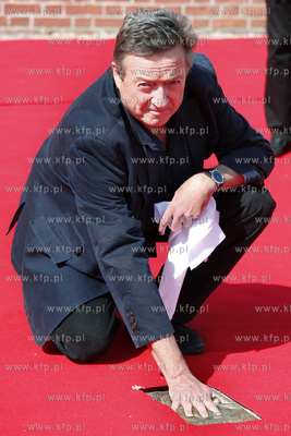 Uroczyste odcisniecie dloni w Alei Gwiazd w ramach...