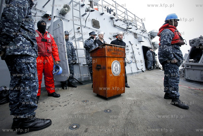 Zatoka Gdanska. Okret Marynarki Wojennej USA, USS RAMAGE...