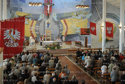 Kosciol parafialny NMP Wspomozenia Wiernych w Rumi,...