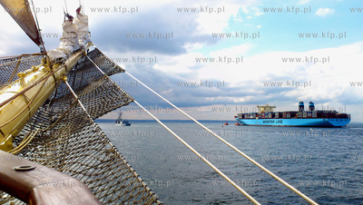 Maersk Mc-Kinney Moller zmierza do DCT. 21.08.2013...