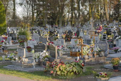 Cmentarz parafialny w Pelplinie29.10.2019Fot. Krzysztof...