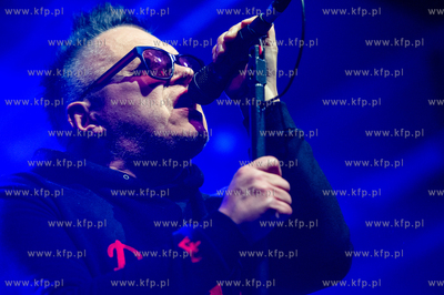 Koncert T-love w klubie b90. Nz. Muniek Staszczyk 15.10.2022...