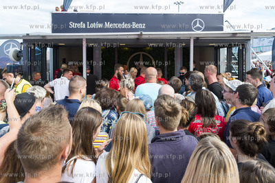 Red Bull Konkurs Lotów w Gdyni. Nz. Strefa Mercedes-Benz,...