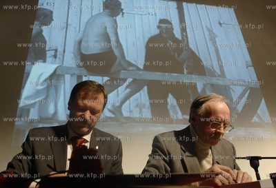 Sopot. Promocja ksiazki Wojciecha Fulka i Romana Stinzing...