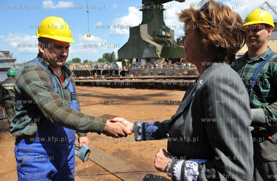 Stocznia Gdansk. Wodowanie jednostki COMBIDOCK IV....