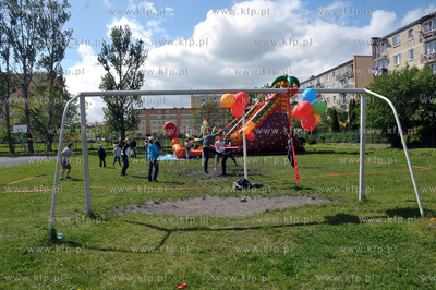 Festyn Osiedlowy w ramach Dni Sasiadow na terenie Gimnazjum...