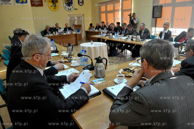 Sesja Rady Miejskiej w Zukowie. 7.12.2012 Fot. Maciej...