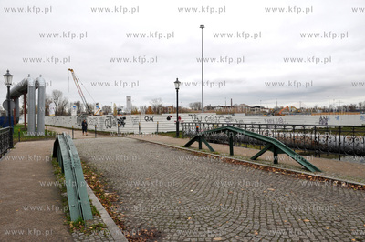Most na Kanale Raduni laczacy Plac Obroncow Poczty...