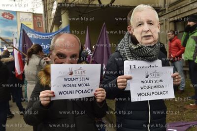 Gdańsk. Targ Drzewny. Demonstracja środowisk opozycyjnych...