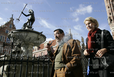 Gdansk. Krotki spacer Guntera Grassa po Dlugim Targu....