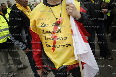 Gdansk. Demonstracja ponad 3 tys. zwiazkowcow z Grupy...