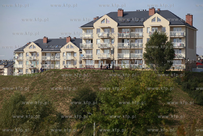 Uroczyste przekazanie do użytku 125 mieszkań wybudowanych...