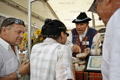 Gdansk, Dlugi Targ. Pomorskie smaki to pokazy przyrzadania...