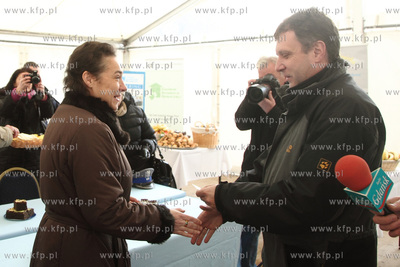 Sopocka Wigilia dla osób samotnych i bezdomnych.
21.12.2012
fot....