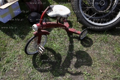 Gdańsk Oliwa. Kuźnia Wodna. Pchli Targ Techniki.
12.04.2015
fot....