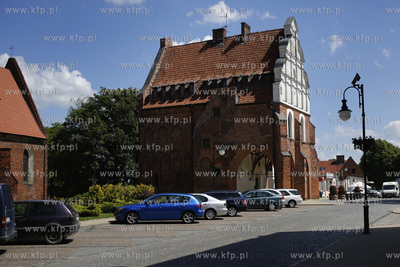 Pasłęk. Urząd miasta przy placu św. Wojciecha.
02.06.2016
fot....
