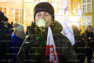 Solidarność Białych Róż pod Fontanną Neptuna...