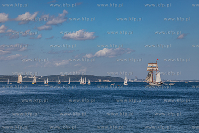 Baltic Sail. Parada żaglowców na Zatoce Gdańskiej....