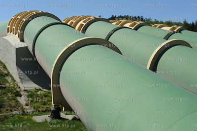 Elektrownia wodna Zarnowiec w Czymanowie jest najwieksza...