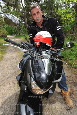 Przemyslaw Saleta na swoim motorze Suzuki B-King
24.05.2009
fot....