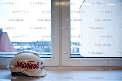 Gdansk. Protest pracownikow Portowej Strazy Pozarnej...