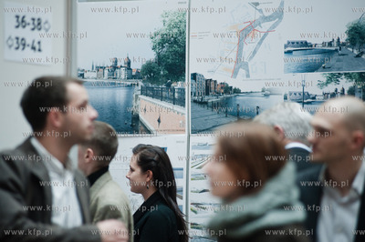 Politechnika Gdanska, Gmach Glowny. Ogloszonie wynikow...