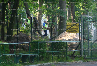 Arsenal amunicji znaleziony w poblizu plyty stadionu...