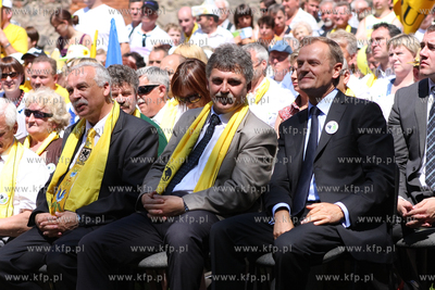 XI Zjazd Kaszubow w Bytowie. Oficjalne  uroczystosci...