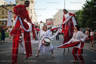 Trzynasta edycja Miedzynarodowego Festiwalu Teatrow...