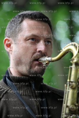 Nz. Maciek Sikala podczas proby koncertu Tribute to...