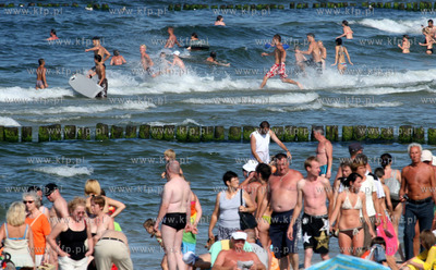 Tlumy na kolobrzeskiej plazy.
08.08.2009
fot. Przemyslaw...