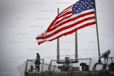 Zatoka Gdanska. Okret Marynarki Wojennej USA, USS RAMAGE...