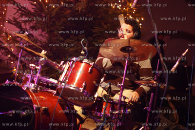 Kosciol sw. Trojcy w Gdansku.Mietek Szczesniak koleduje...