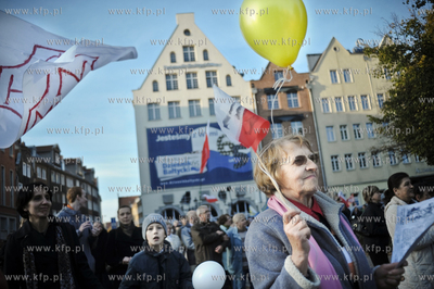I Archidiecezjalny Marsz dla Zycia i Rodzin w obronie...
