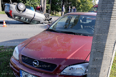 Trzy samochody zderzyly sie na Drodze Krajowej nr 6...