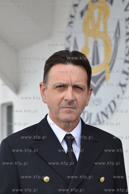 Kpt. Rafal Szymanski został 16 kapitanem Daru Mlodziezy....