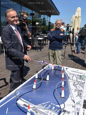 Gdynia. Konferencja prasowa przed Mistrzostwami Swiata...