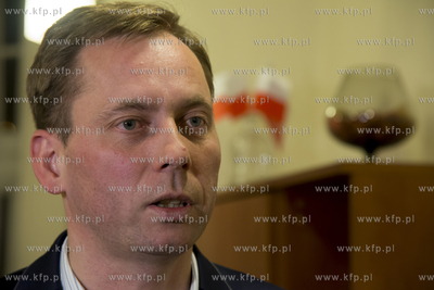 Wieczor wyborczy w sztabie kandydat na prezydenta Slupska...